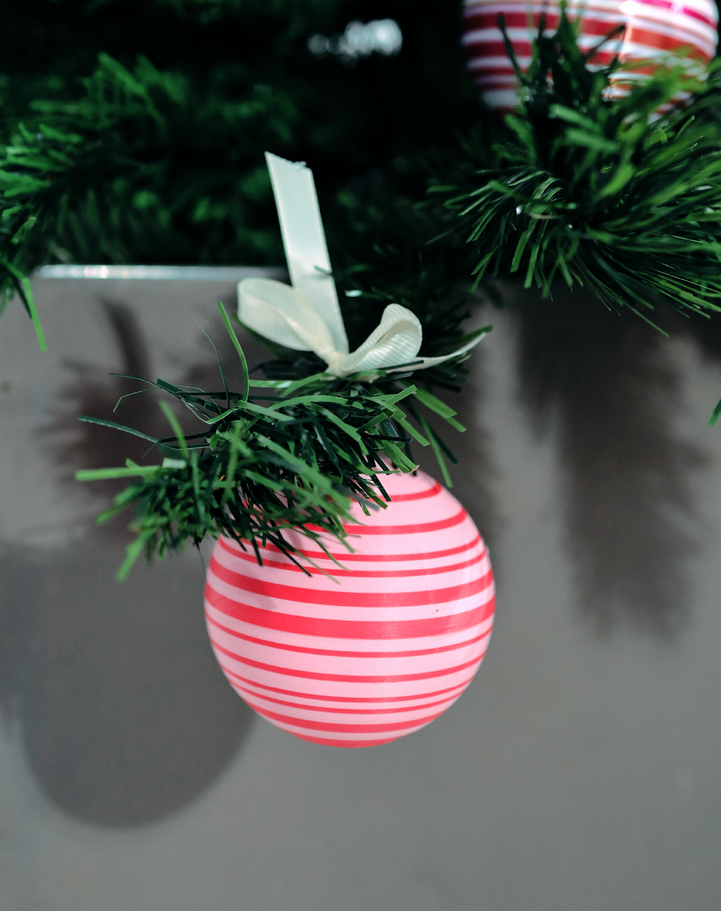 Xmas Ornament with Surprise Gift